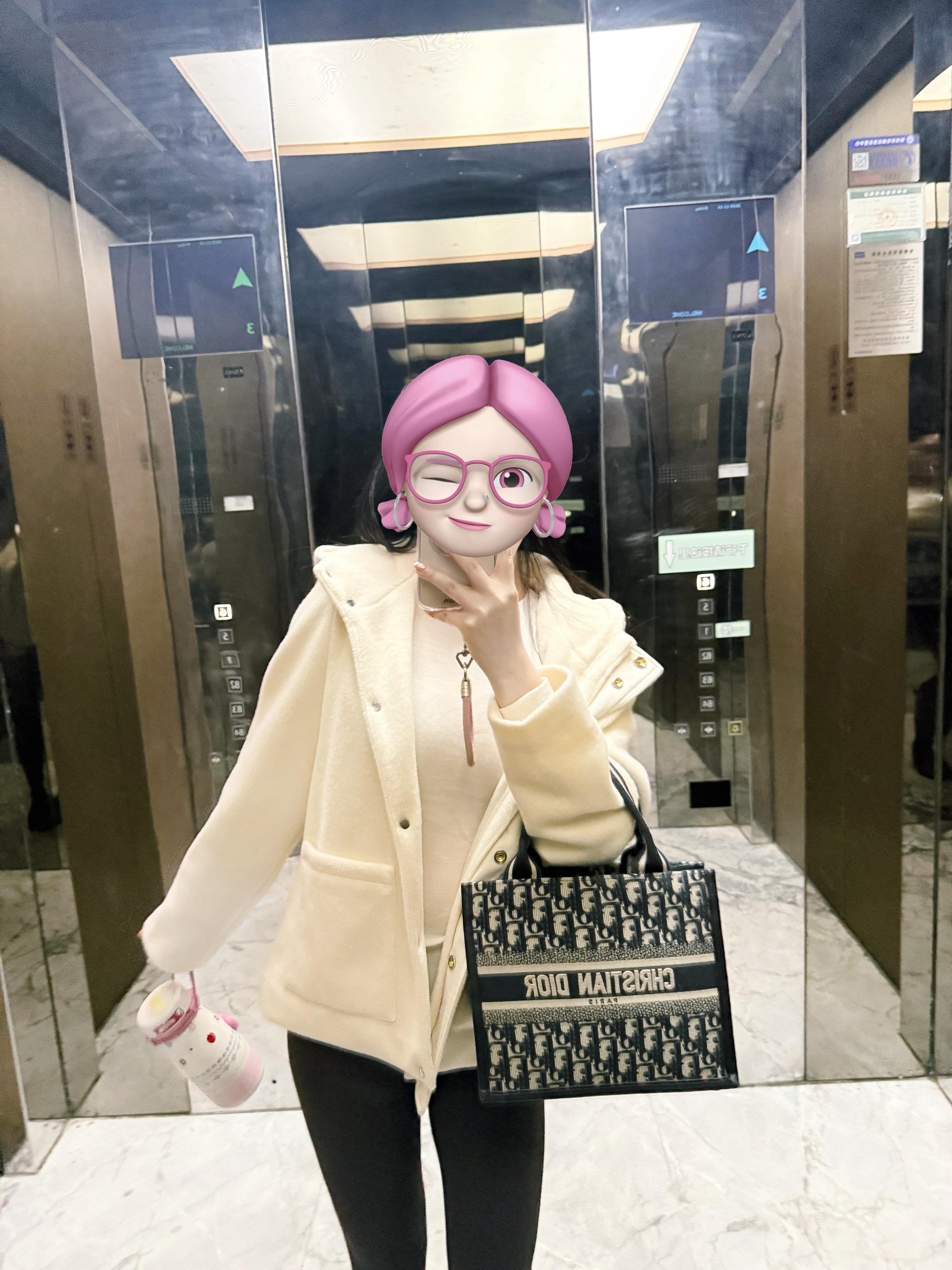 拿上我的老年杯，不想健身，好累