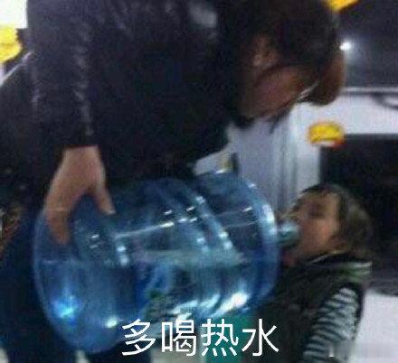 看见这条的都给我多喝水我今天喝这个我自己的抗炎抗氧化组合