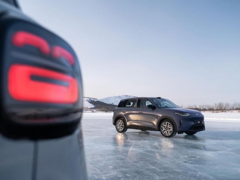 不仅能冲洗，还能养鱼？零跑A10的后备箱是钓鱼佬的梦中情车？

 除夕临近，大家