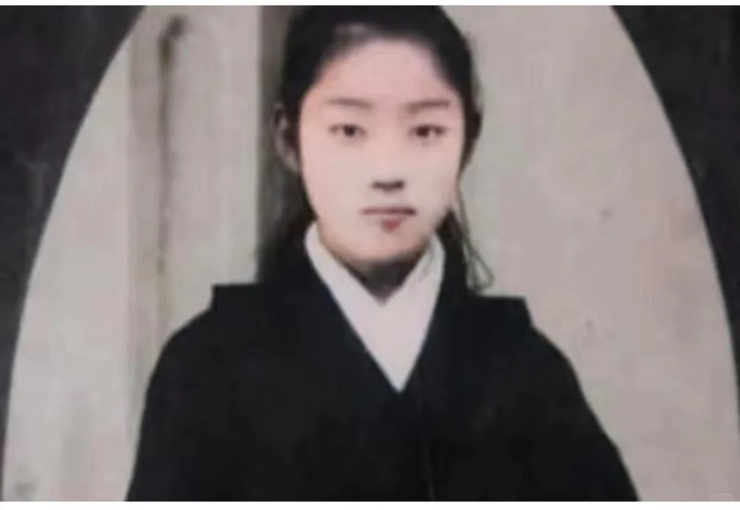 这个女孩是谁啊？