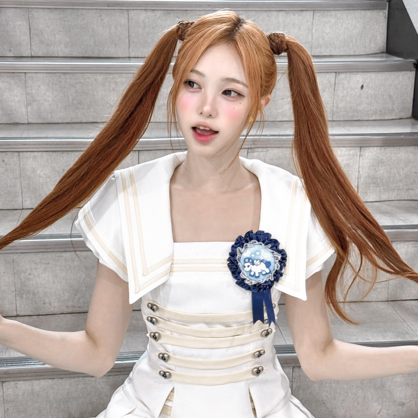 -𝐒𝐇𝐀𝐑𝐄｜IAN郑伊安头像背景图搭配 ⸝⸝🐈꙳🥨◟🎨。 