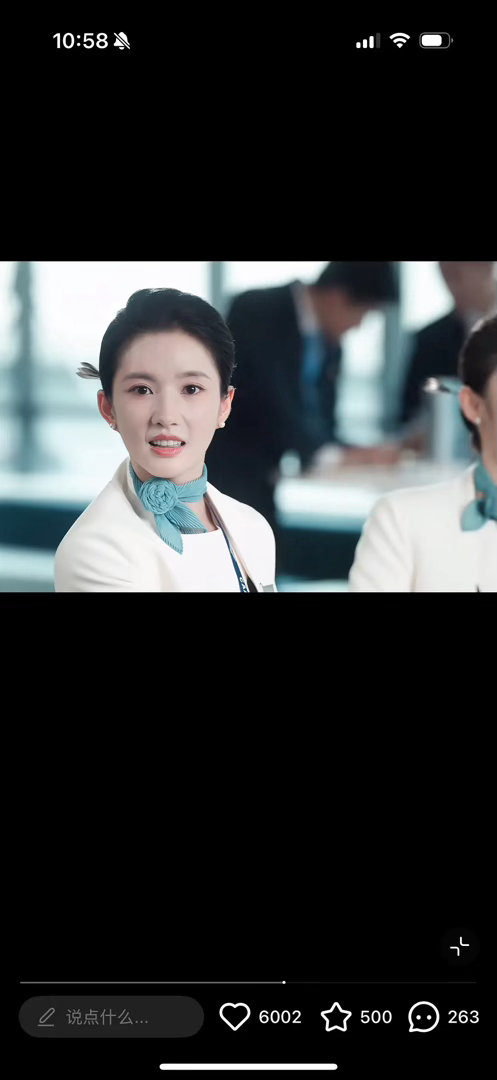 刘些宁是做了烤瓷牙吗 ​​​