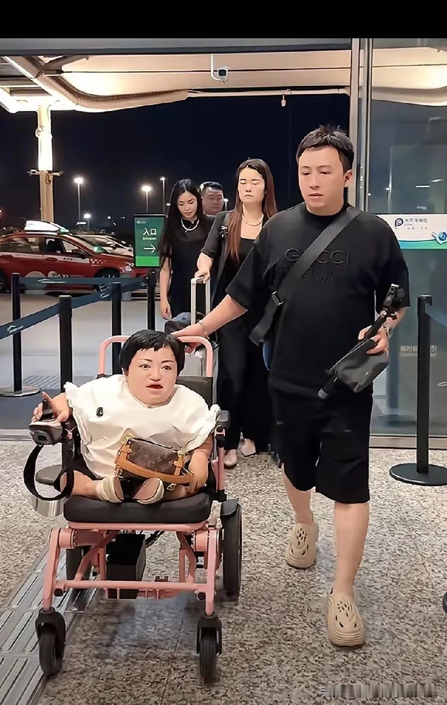 终于明白，大双为什么离不开喜梅，喜梅是他的靠山，是他的榜样和自豪！
别看喜梅身体