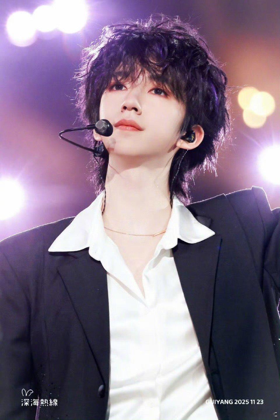 贺峻霖哥哥🛫星光大赏啦！🌟｜贺峻霖