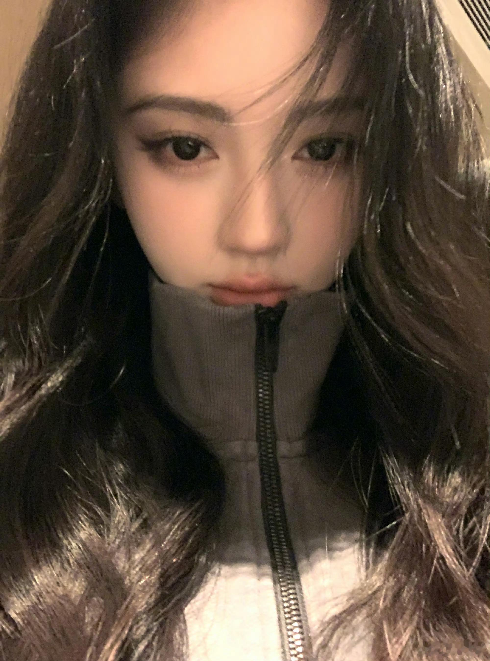 鞠婧祎苏绿夏鞠婧祎万花世界 ᨳ⁺˳⋆. 放根逗猫棒在这 愿者上钩𐃆 ·̩͙ ₊