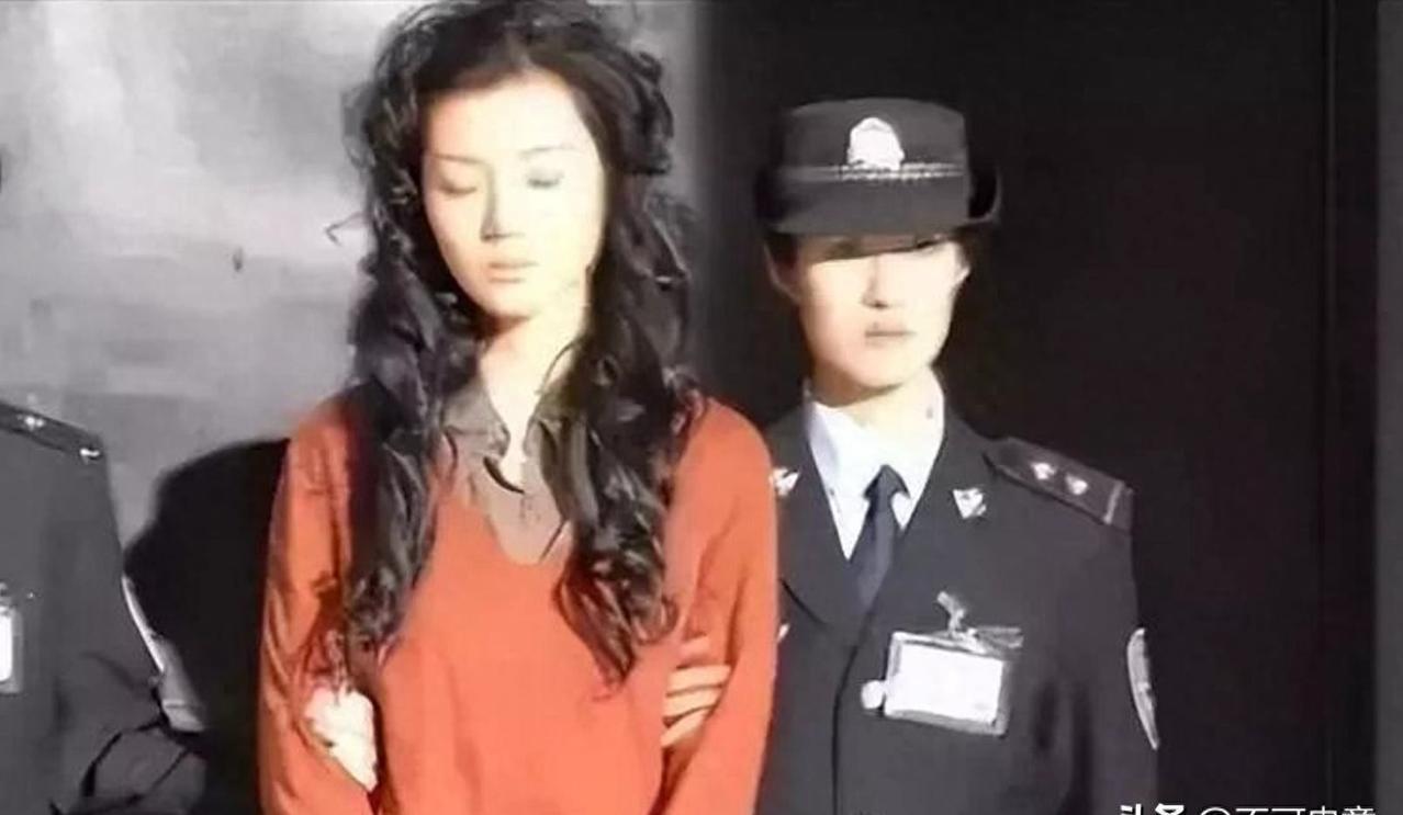 2005年，黑龙江方正县火葬场发生了一件怪事。一个被枪决的女死刑犯，在准备火化时