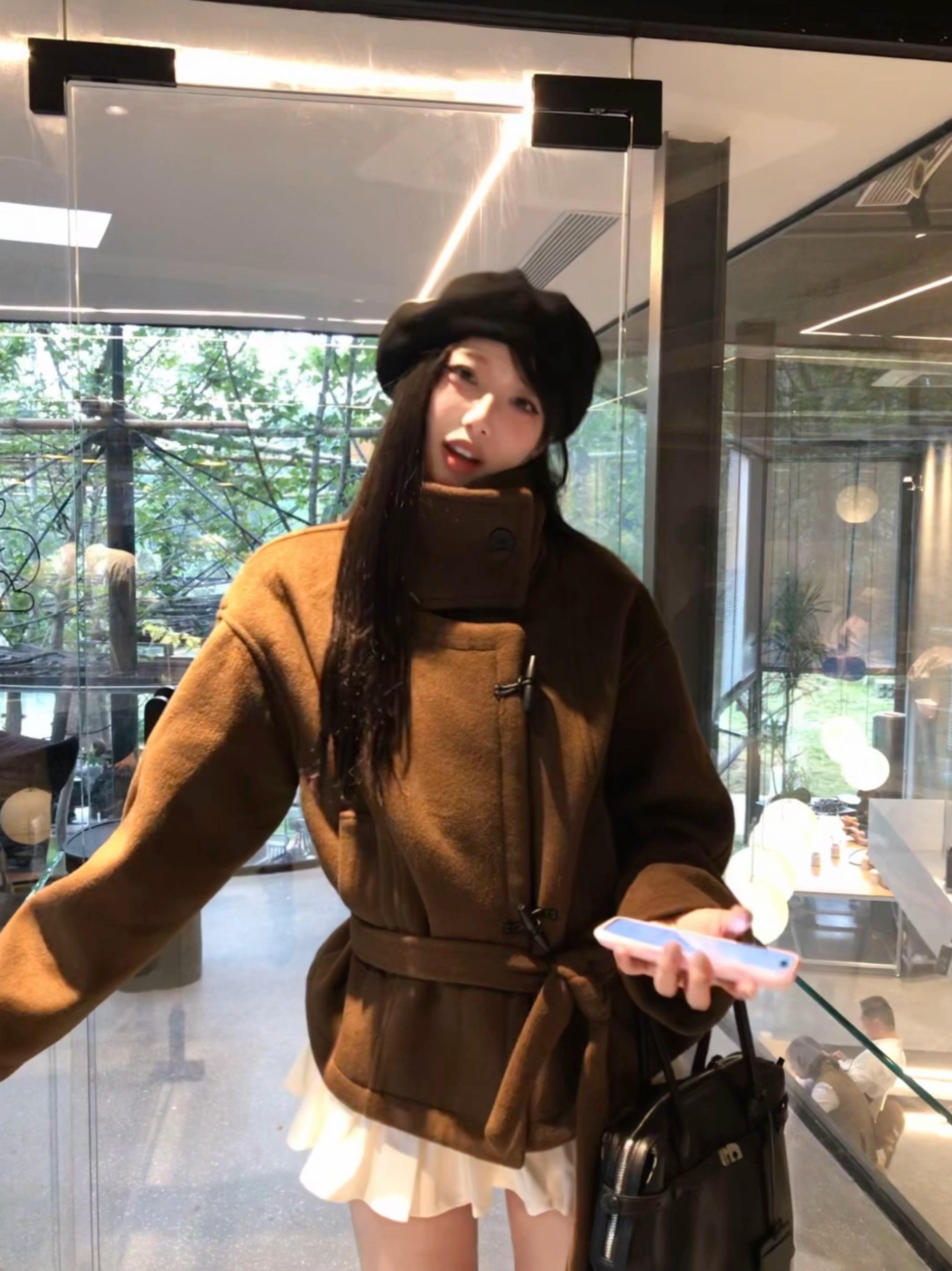 我们之间到底是不是可以吃醋的关系，如果不可以，那来点酱油呢？蛋黄酱呢？...