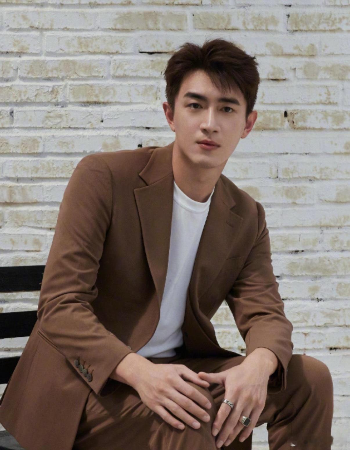 林更新口碑话说回来，每次内娱爆瓜都有他的事，无风不起浪，他的那些八卦真真假假假假