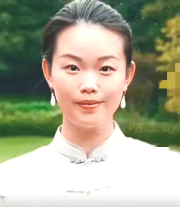 我最“佩服”的人，就是南博事件里的徐莺女士。
——不是佩服她的本事，而是佩服她把