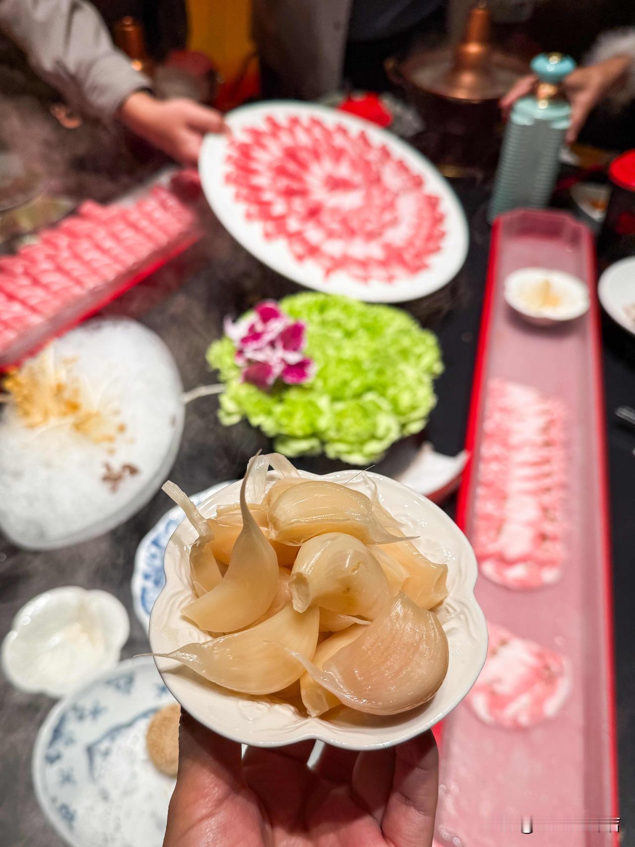 这家涮羊肉🐑烟火气很足，幸福感很强！

今年不知道是第几次吃祥和轩了
主要是因