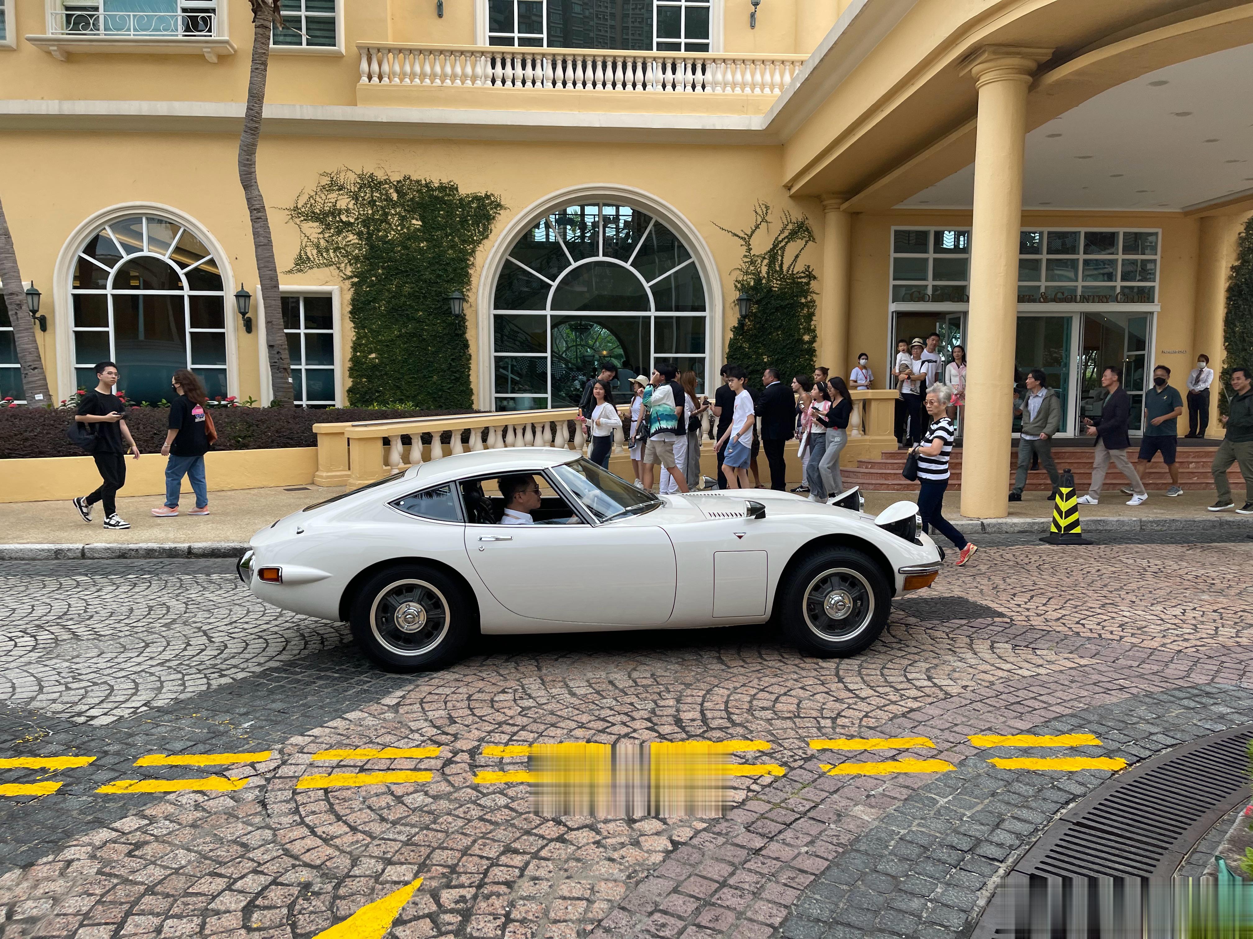 #shen车视界# 2000GT从眼前开过的时候，是真的优雅[哇] ​​​