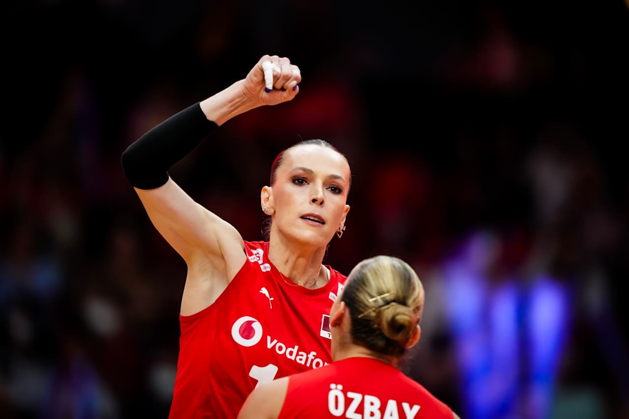 土耳其🇹🇷3比0战胜斯洛文尼亚🇸🇮，拿到了世锦赛最后一个八强名额！ ​​