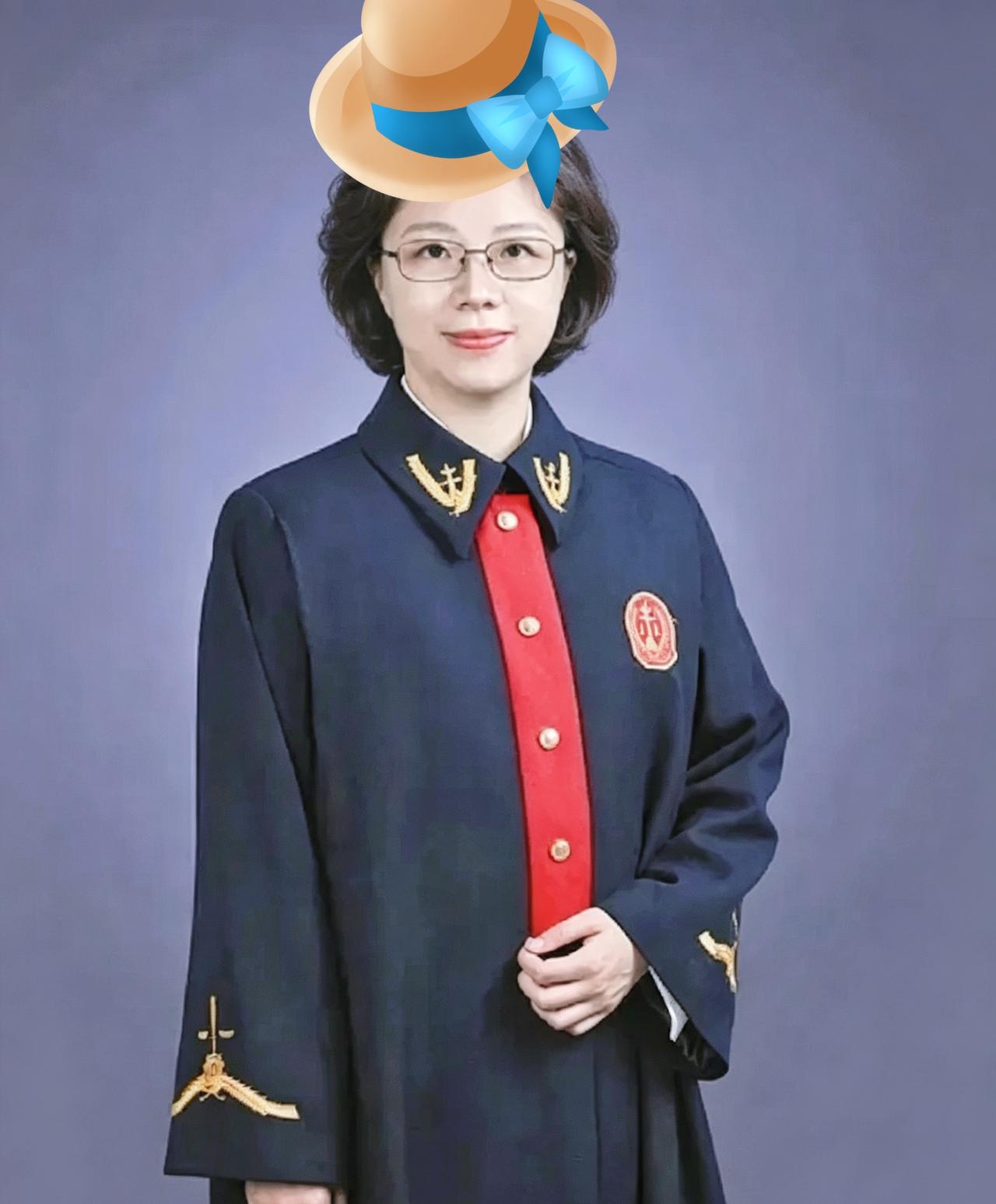 把老祖宗留下的祥云、龙凤纹样直接“据为己有”，这吃相未免太难看了吧？

最近这场