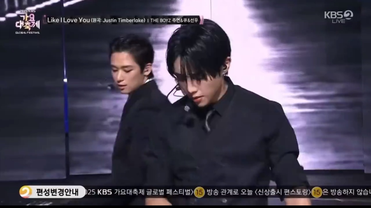 啊啊啊啊啊啊坤动！天空一声巨响！我家小神兽登场！ 