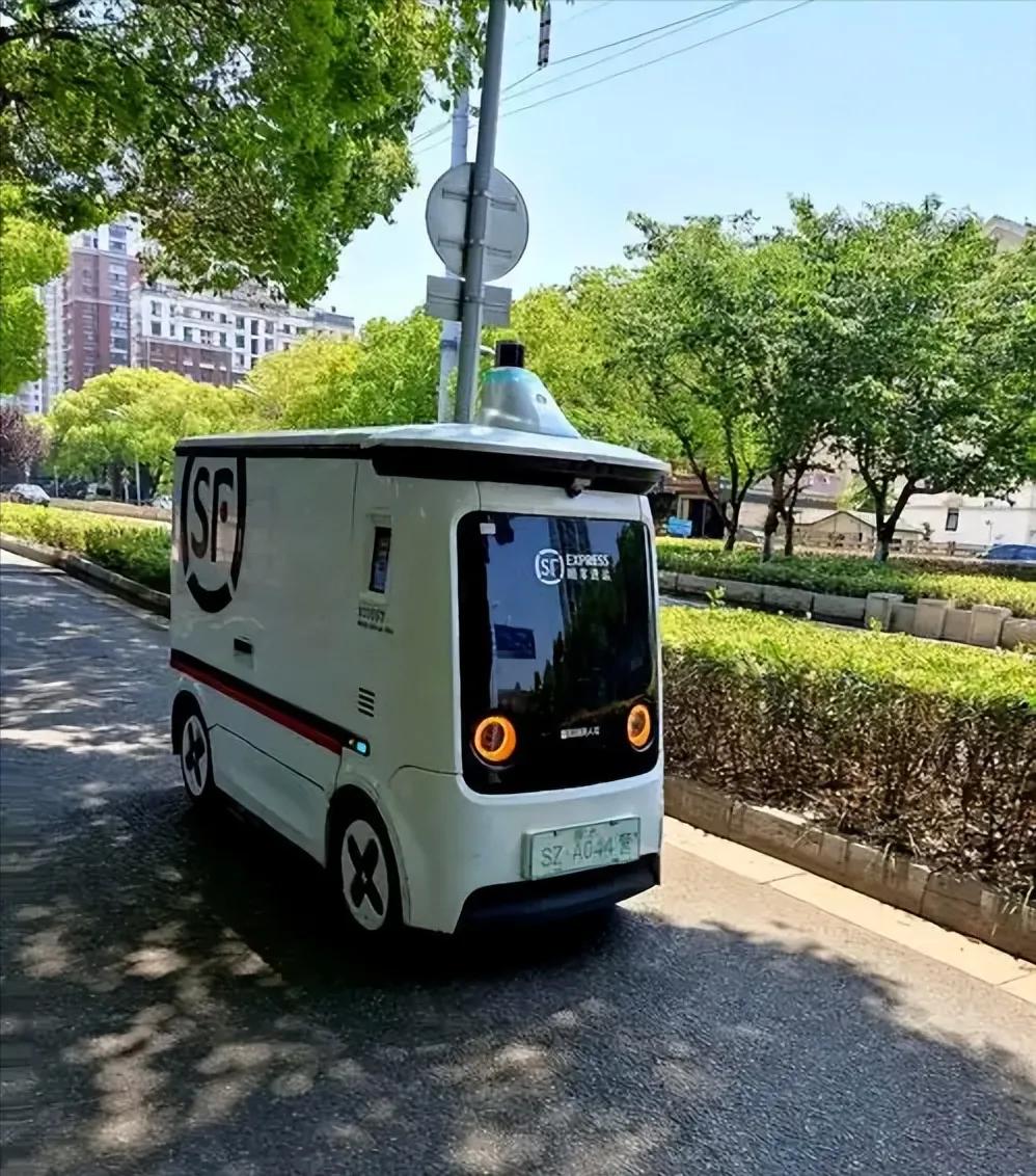 柳冠中彻底说透了：现在的科技，早已被资本带偏了
 
清华icon教授柳冠中ico