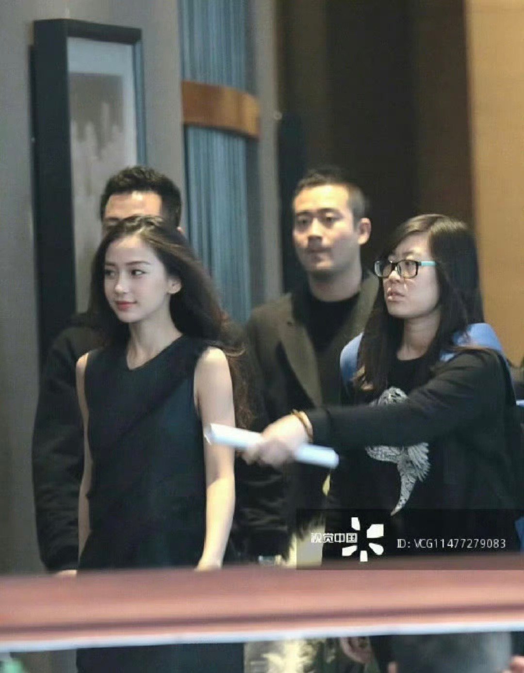 #视觉中国拍的Angelababy#我好奇的是，baby公司下载这个图片要不要花