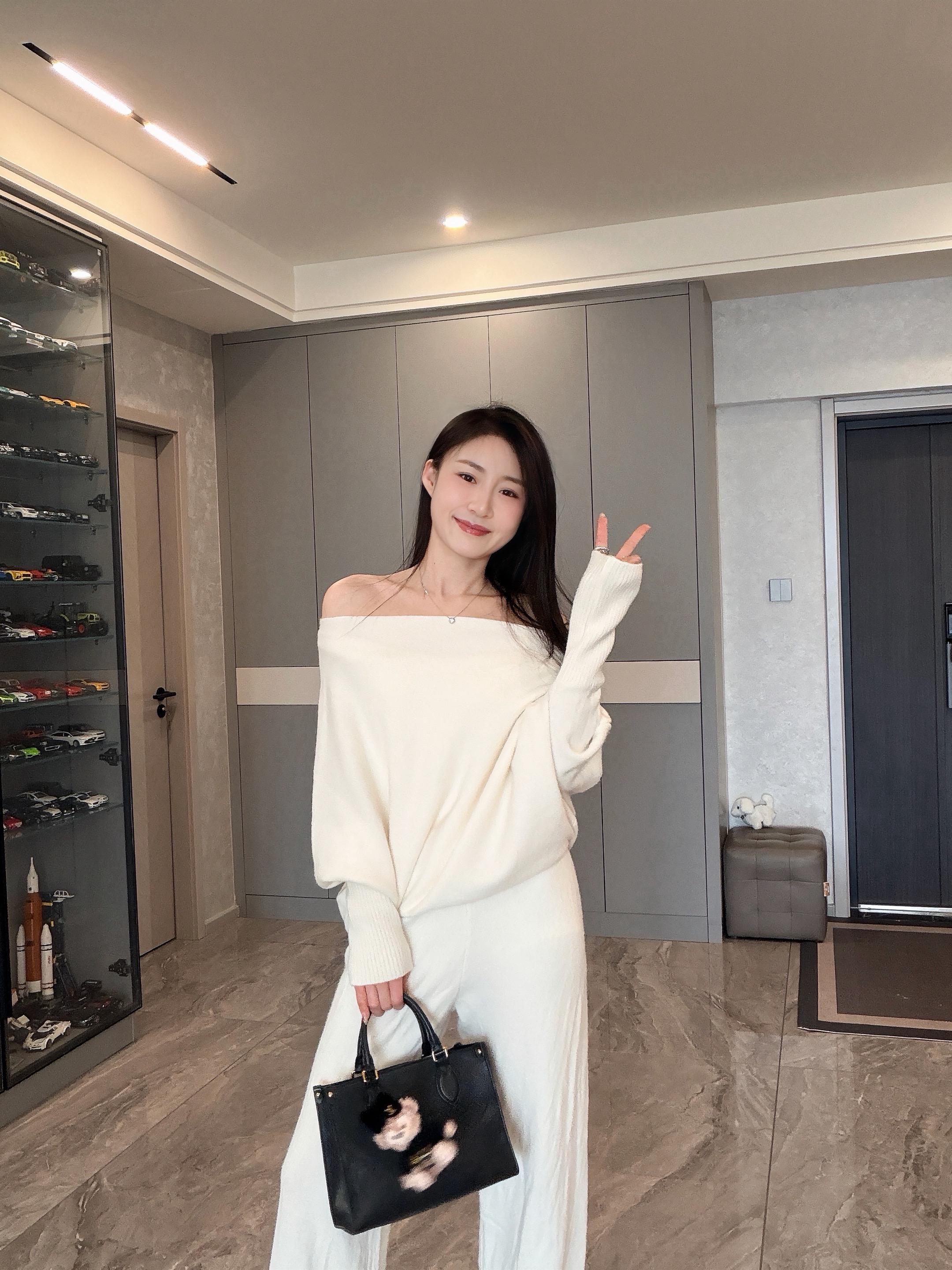 着点富不了 花这点穷不了 先苦不一定后甜 先甜反正都是甜了，开心第一啊姐妹！