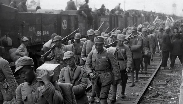 跟着蒋介石去台湾的六十万国军，基本绝后了，足见老蒋毫无格局。但凡他让这几十万军人