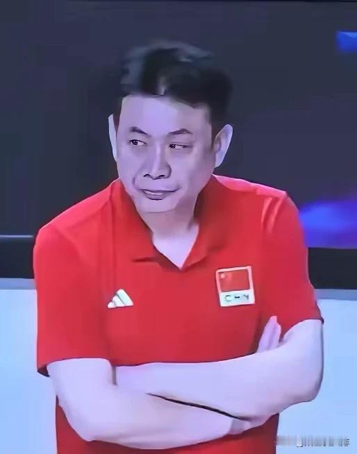 #蔡斌是女排历任主教练成绩最差的吗#应该算是最差的之一。如果上一次执教也算的话，