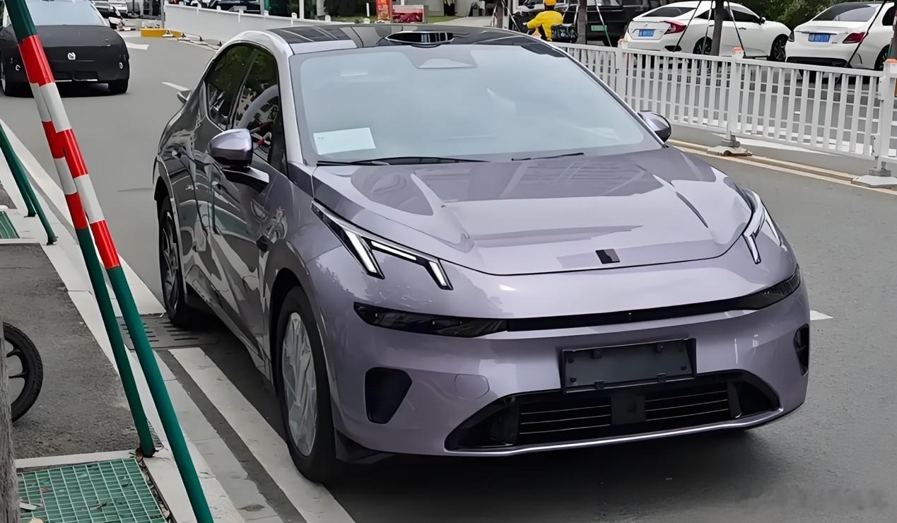 双尾翼+激光雷达+6C快充十分钟补能，全新领克20曝光，这就拼了？领克Z20自从