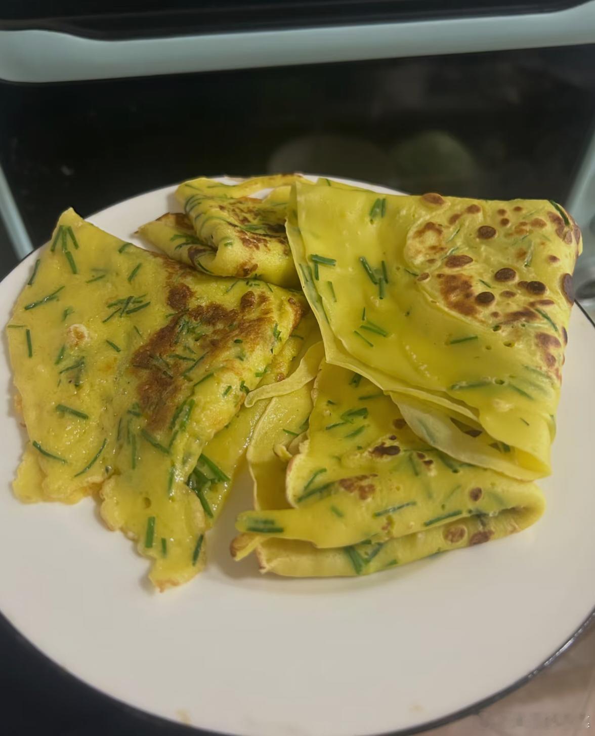 自己做的鸡蛋饼，还不错 