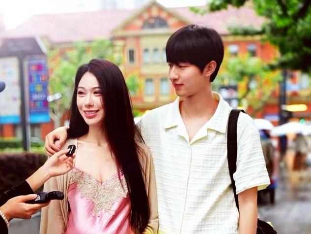 娶了自己的班主任，原来在国内还有这事，万万想不到啊！

我今年23岁，妻子四十岁