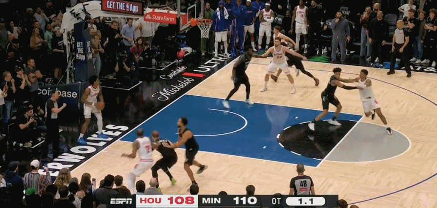 火箭真的不练一练底线发球吗？ 