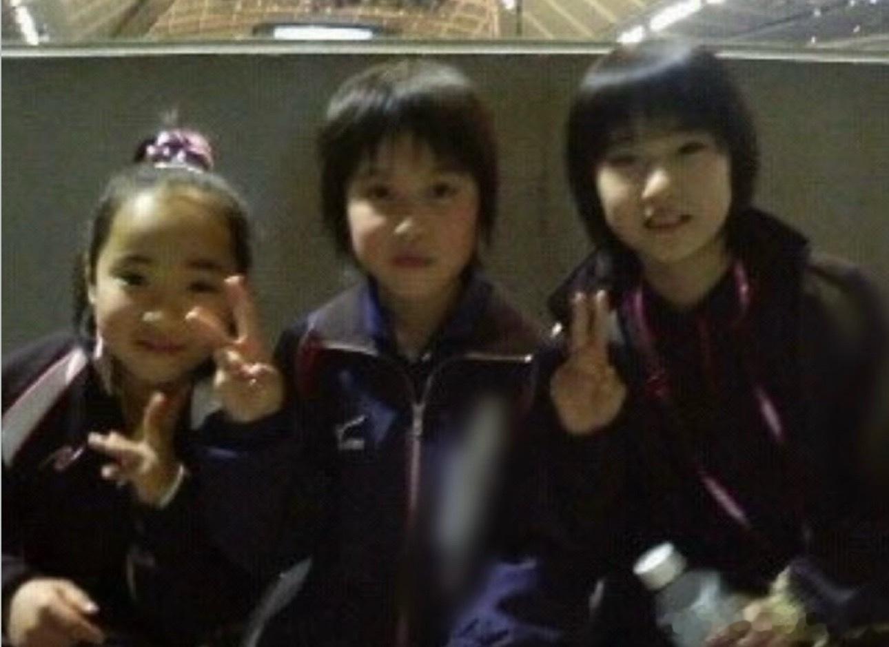 平野美宇：久违地一起去吃饭，聊到停不下来的一天。因为我和美优、美诚从小时候开始就