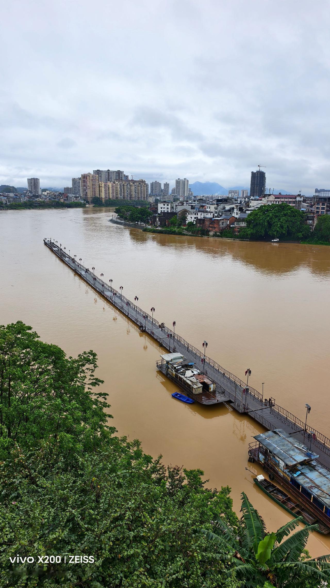 2026年4月21日融安涨第一场大水。洪水过境实拍