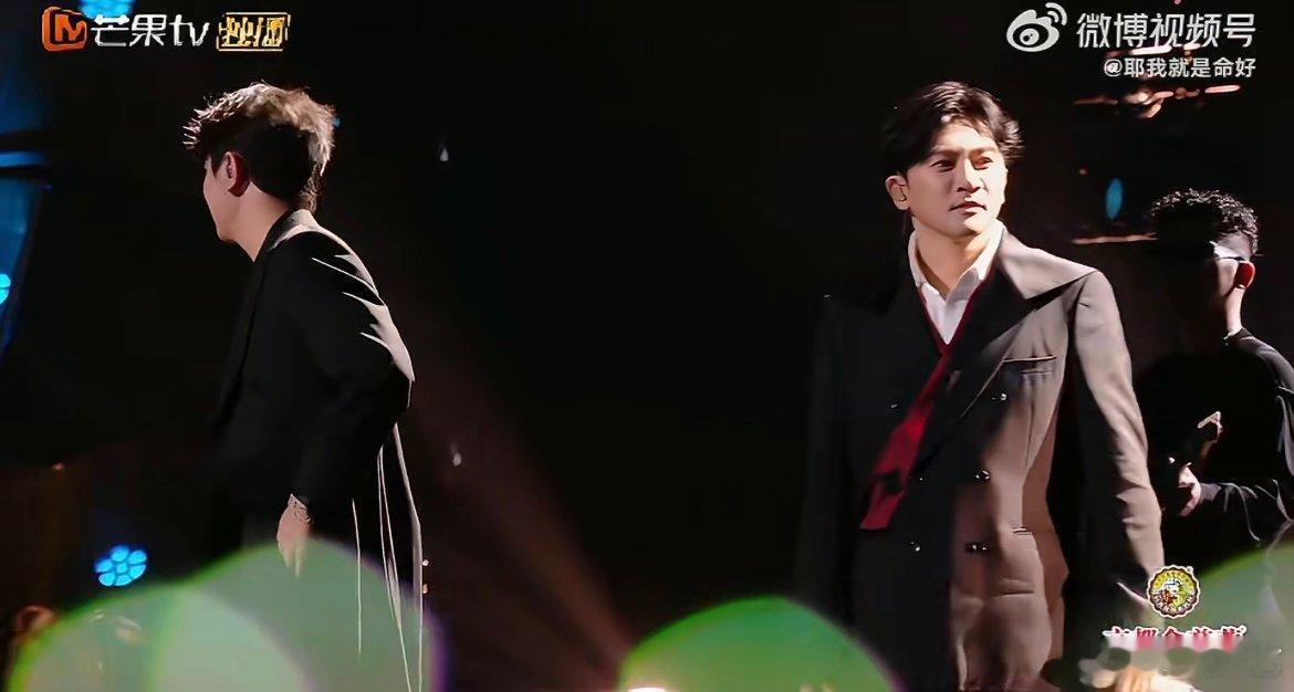 苏有朋颜人中年上年下恋都谈到了 听这首歌像体验两场恋爱！苏有朋的年上演绎温柔缱绻