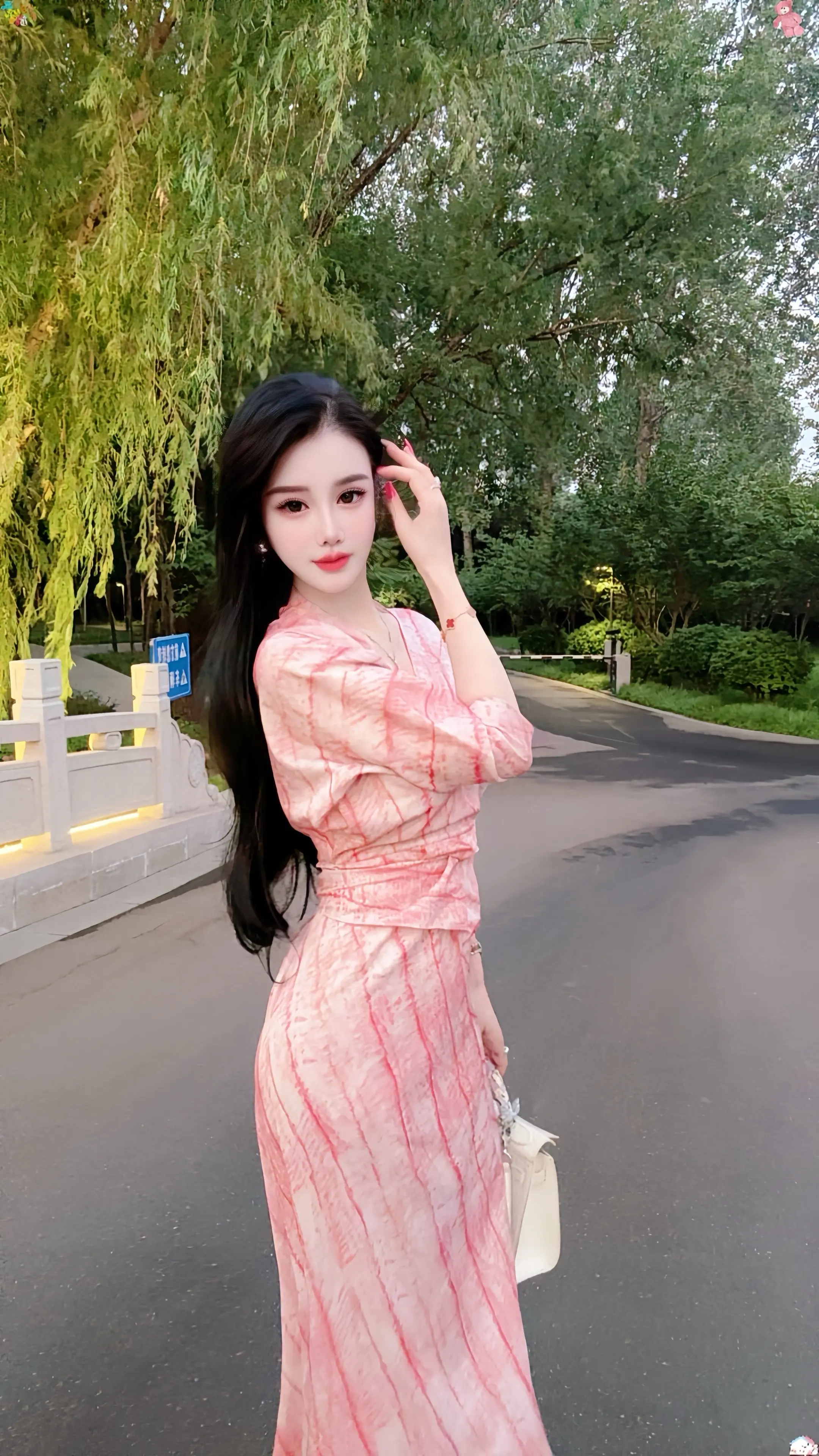 再听一遍女儿情，敬我们的初相识