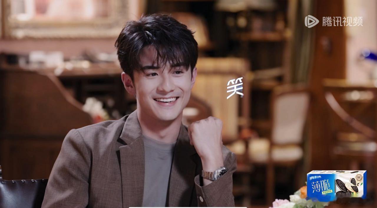 就是这么帅，就是这么自信可以放饭吗哈哈哈哈哈哈