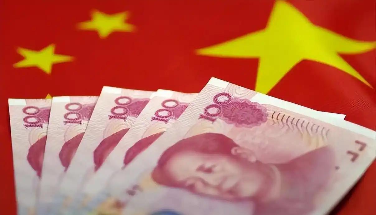 大势不可逆！多国弃美元避险，人民币很快将超越欧元

很多人看全球货币排名，只盯着