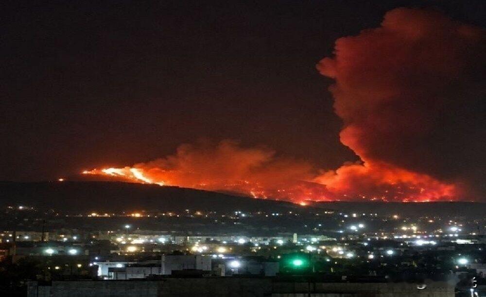 以色列军队在黎巴嫩南部制造多起爆炸，一名平民被炸死！

黎巴嫩媒体周二晚上报道，
