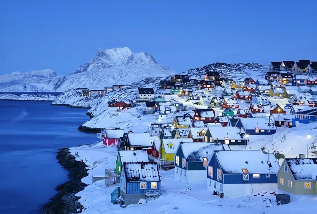 近日，有消息说乌克兰力挺格陵兰。泽连斯基要协防格陵兰还真有点靠谱，他能聚兵在顿巴