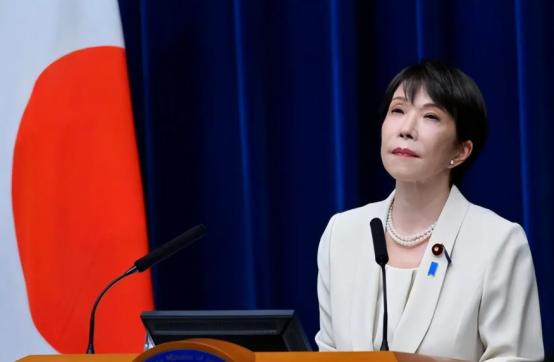 日本首相被中方当众打脸，不到48小时又遭晴天霹雳！
这笔血账必须跟日本算清楚！