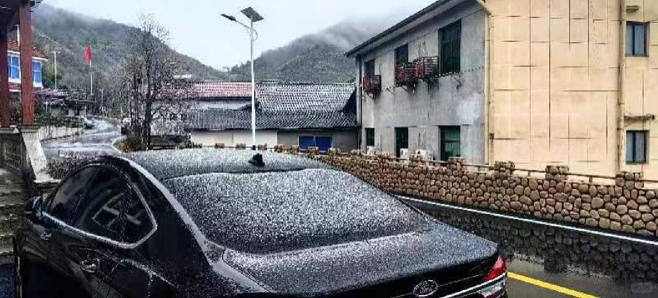 安吉下雪啦 入冬以来的第一场雪