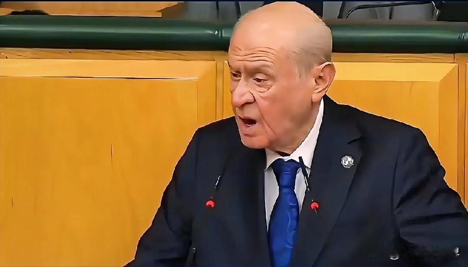 1月7日凌晨的最新消息，速报，全都不容错过，第七条：土耳其政治家严厉批评美国，直