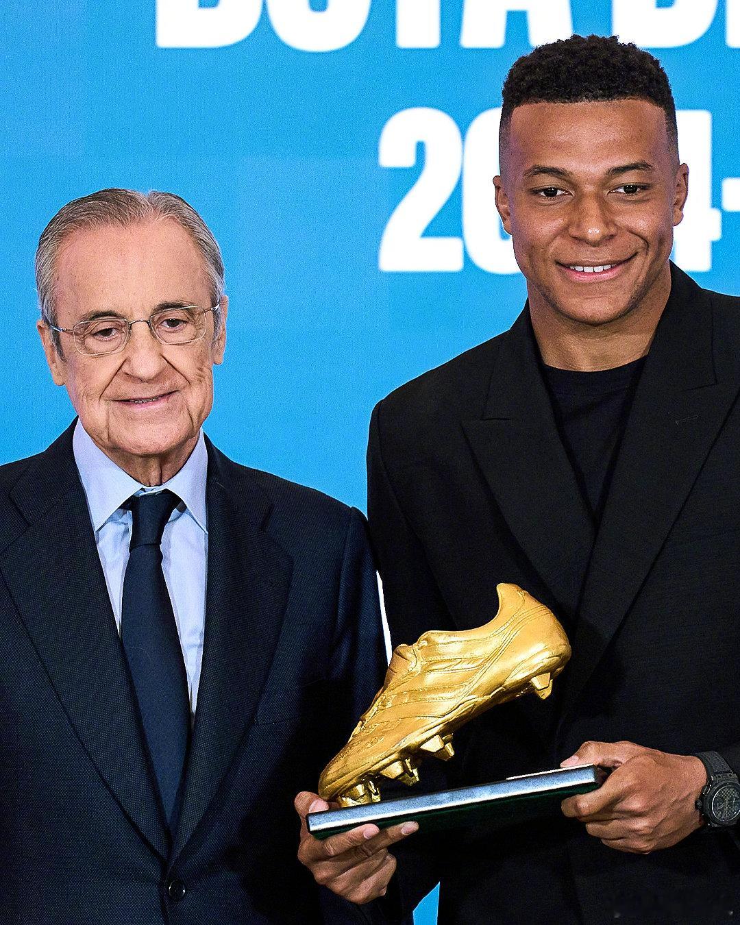 【姆巴佩领取2024-25赛季的欧洲金靴奖】上赛季他在34场西甲打入了31球，第