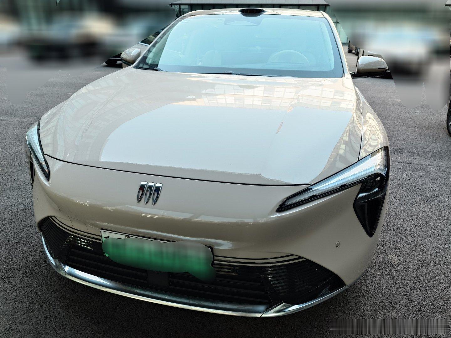 至境L7，怎么说呢，还是单说动力总成控制啊，从起步开始，轻油门从10公里车速到6