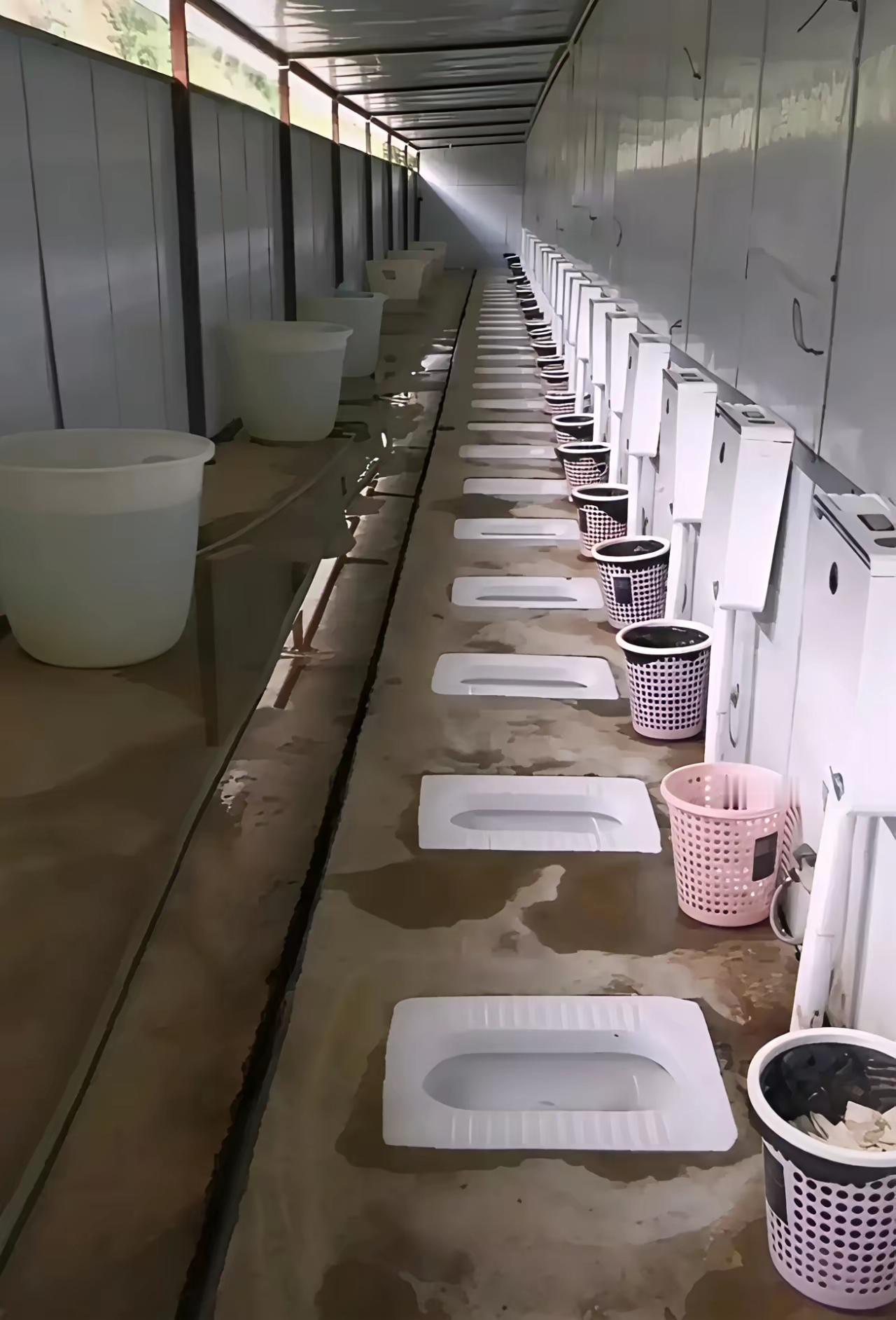 好奇！想问问，这样的厕所你们接受得了吗？[what]