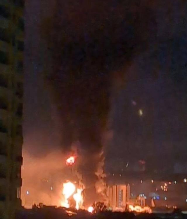 俄军大规模反击直指基辅：7月2日凌晨警报长鸣，俄方强硬表态后导弹接踵而至。
基辅