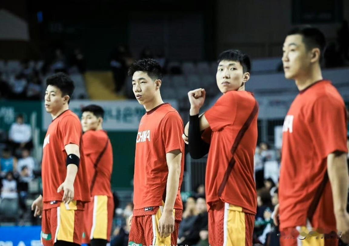 中国男篮现在到底是什么水平！原先亚洲赛事抽到日本男篮，全员高兴，现在是忧心忡忡，