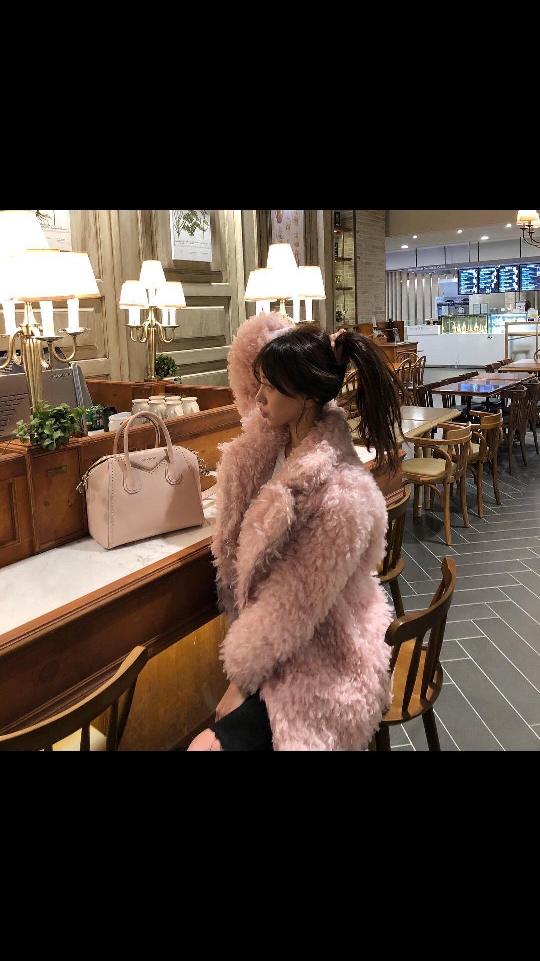 创作灵感辣妹健身女孩气质女神