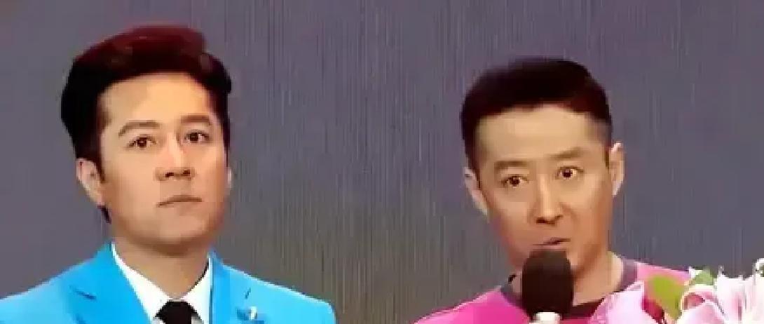 蔡国庆把一张银行卡推到亲弟弟面前，语气不容商量：“把你那工作室关了，以后专职在家