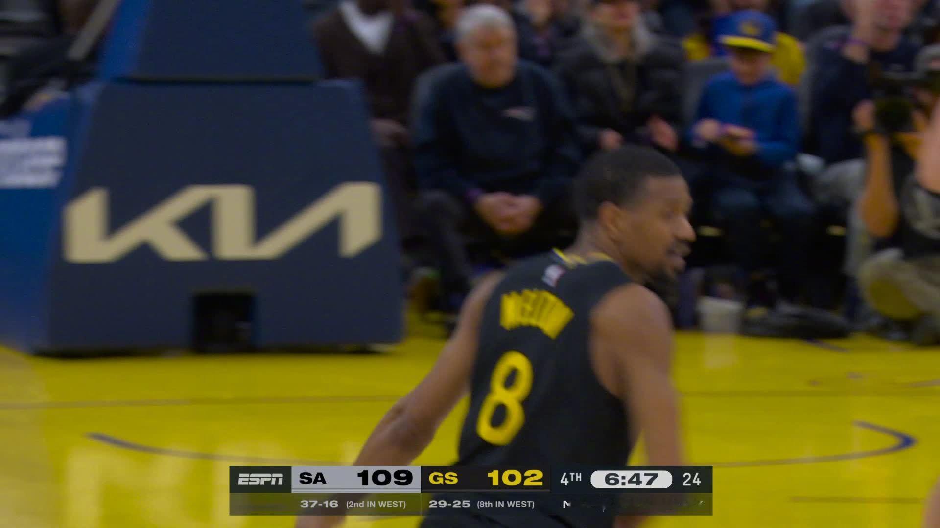 梅尔顿本场比赛第五个三分☔️勇士104:114马刺。马刺vs勇士