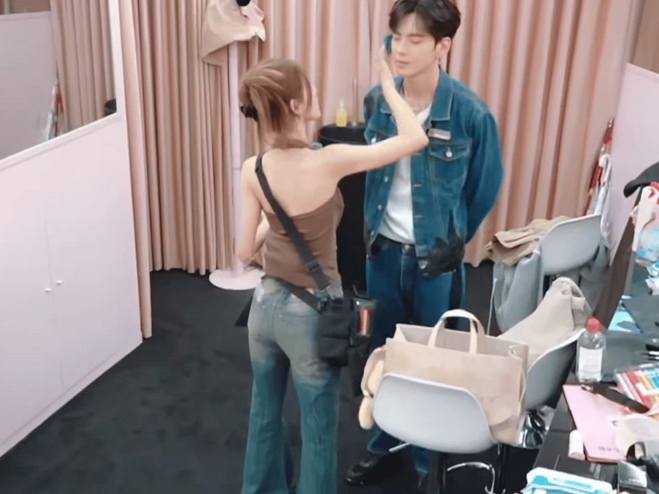 张予曦毕雯珺演我第一天上班 张予曦毕雯珺演的哪里是角色，分明是我第一天上班的生存