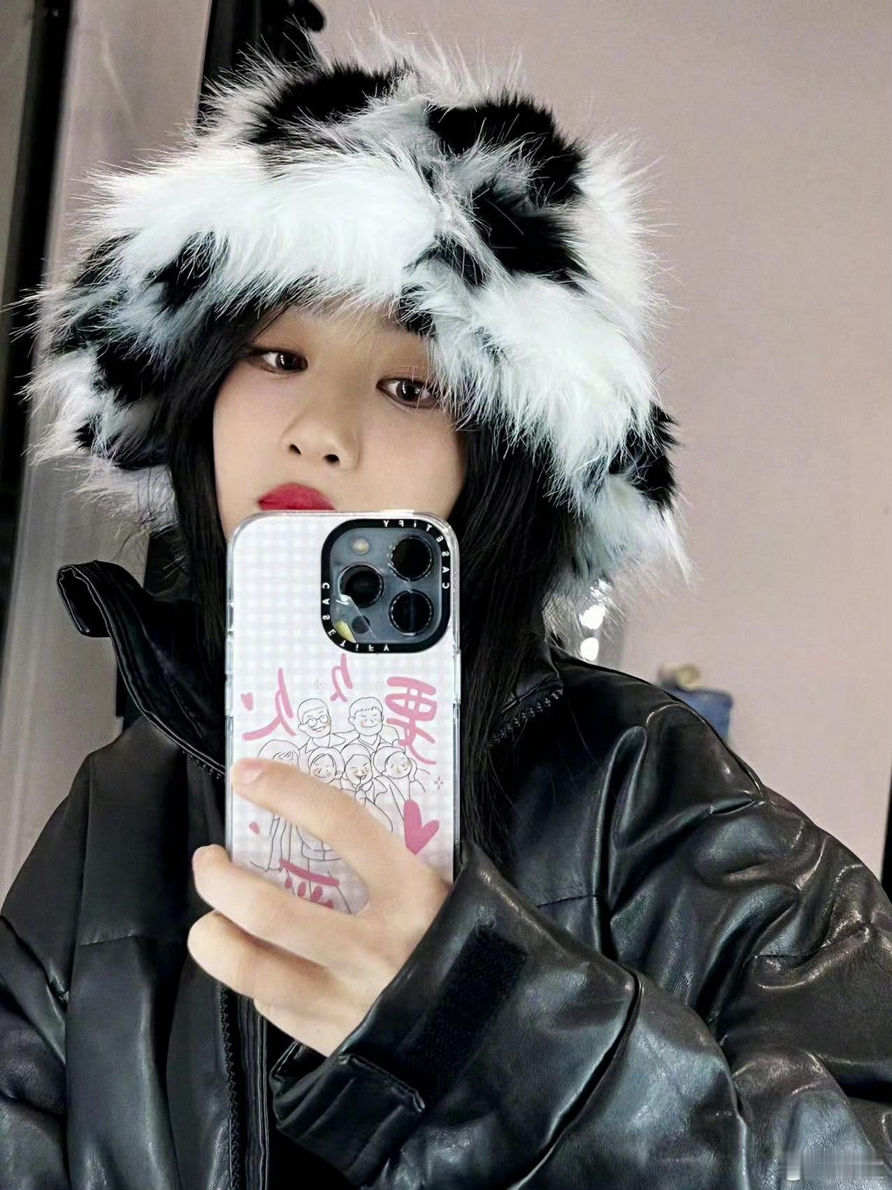  yz#杨紫何惟芳# 你的美貌在我心里收藏。比今天的你更好看的只有明天的你！[送