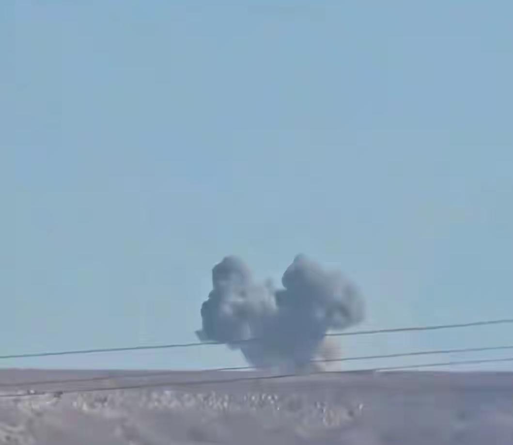 中东不愧是火药桶，又点着了！为胡塞武装谋生路，沙特空袭也门？