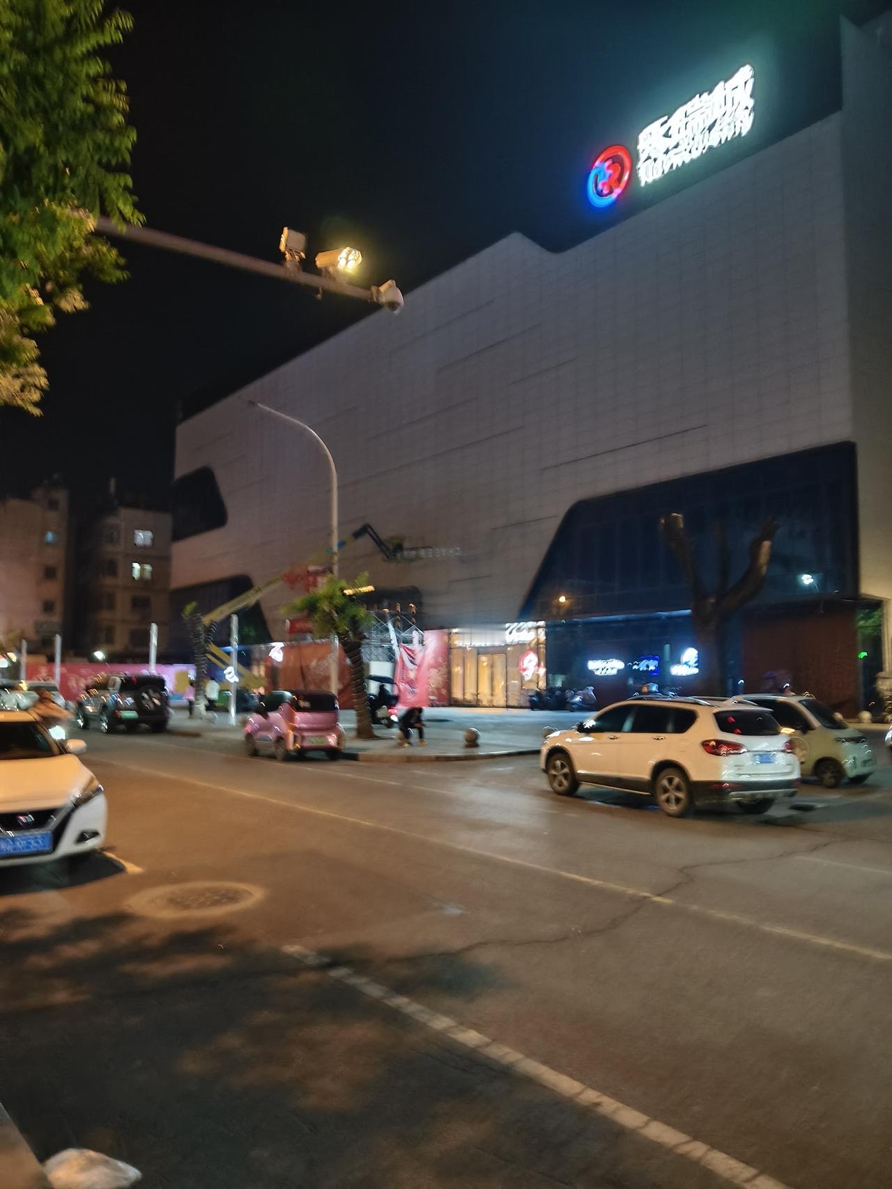 中小学取消重点班对学生有何好处我觉得吧，取消重点班未尝不可，特别是对一些很喜欢卷